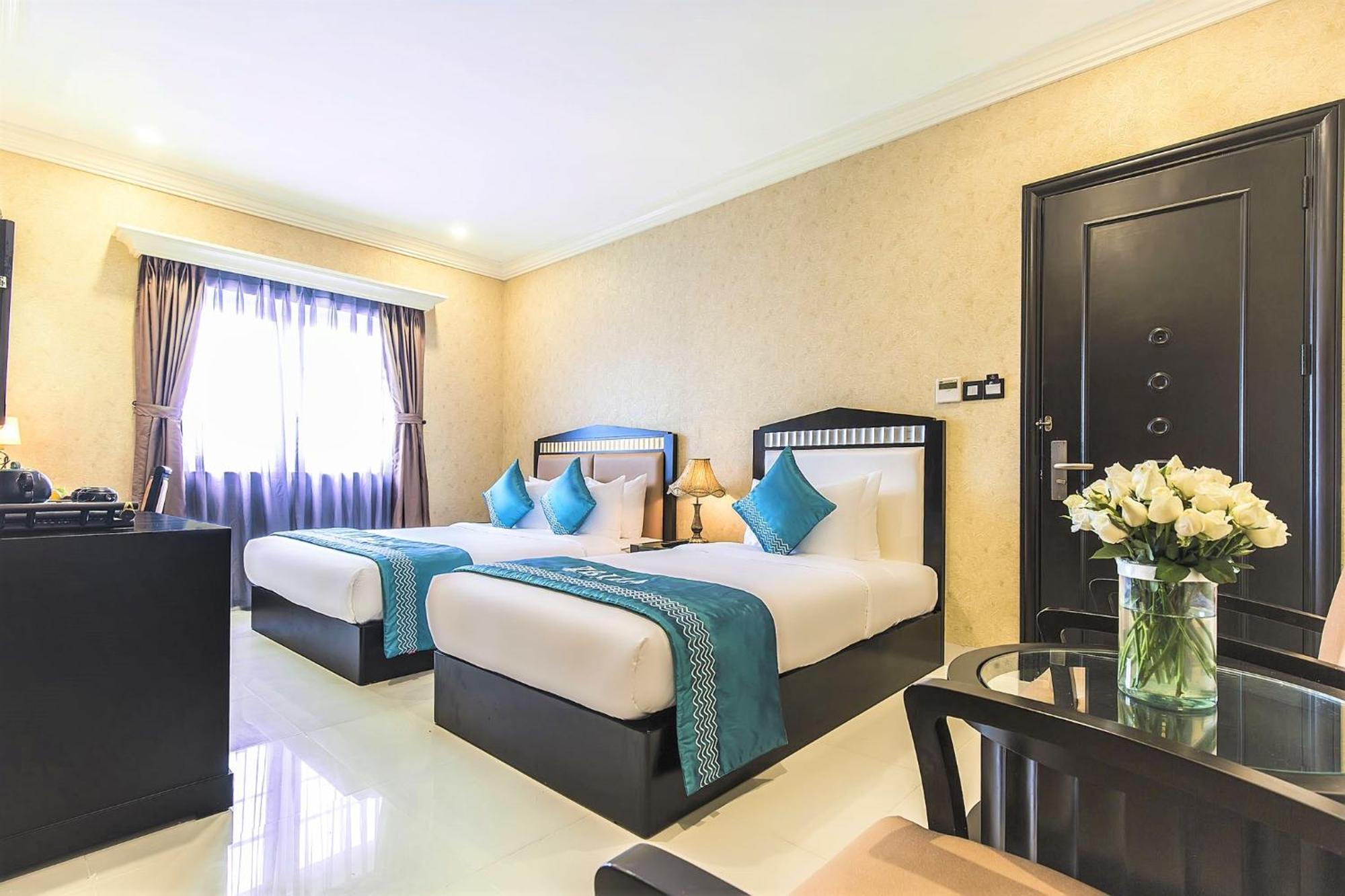 Ibiza Riverfront Da Nang Hotel Powered By Aston Exterior photo